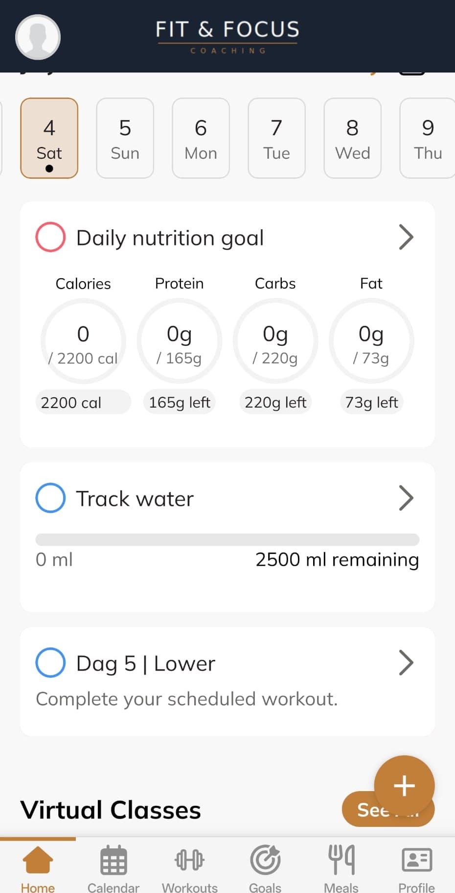 Home-scherm van de Fit & Focus app met voedingsdoelen en geplande training