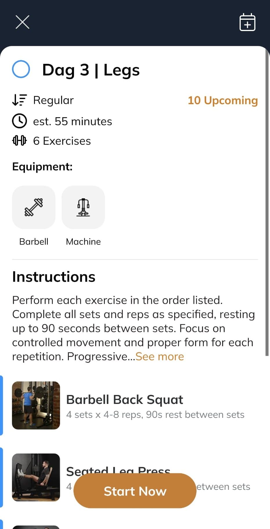 Trainingsscherm van de Fit & Focus app met oefeningen, sets en herhalingen